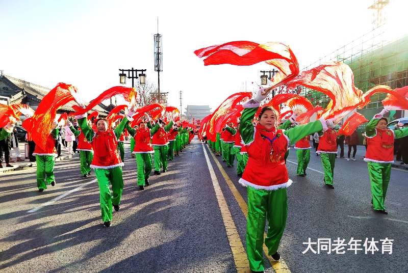 001正月十四红杰拍4dbce809ab348137d5423cc60c18c49.jpg